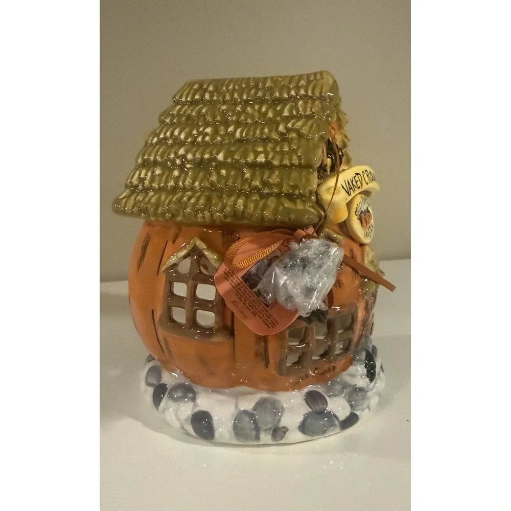 Blue Sky Clayworks Naked Crows Nightly Spicy Pumpkin Tavern Candle House